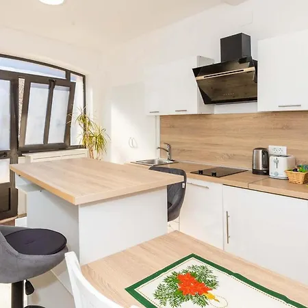 Apartman Zara-old